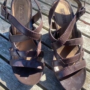 Kenneth Cole Reaction, Brown, 3 & 1/2 " Heel Sandals in Size 6.5 Medium